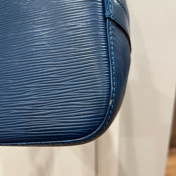 Louis Vuitton Petit Noe - Picture 7 of 15